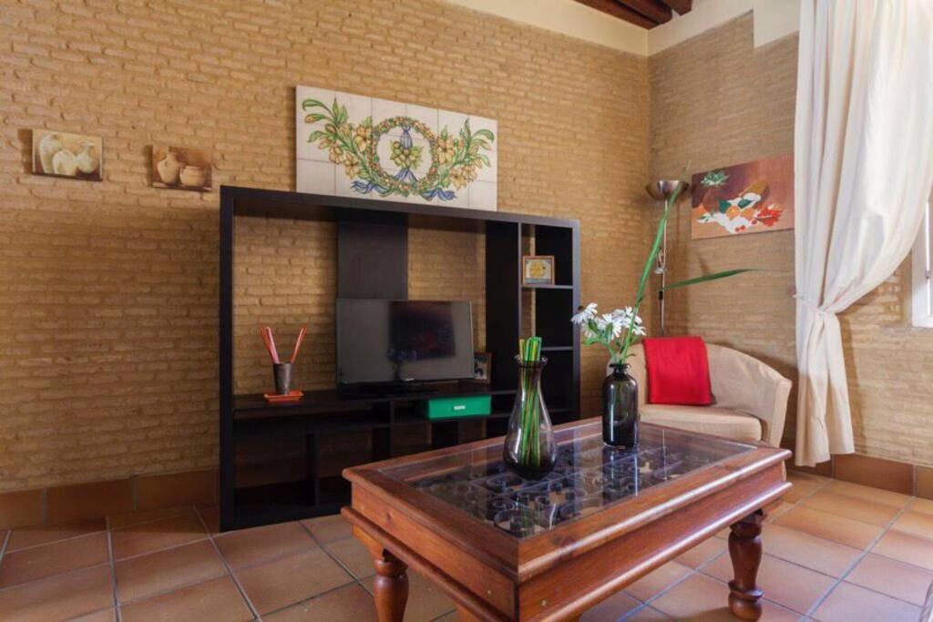 Precioso - Localizacion Perfecta **wifi - A/c** Apartamento Sevilha