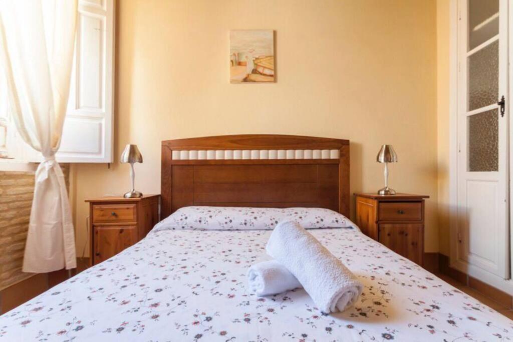 Precioso - Localizacion Perfecta **wifi - A/c** Apartamento Sevilha